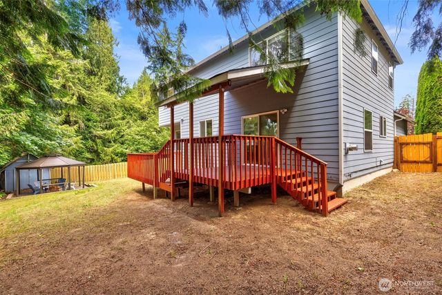 7475 Arcade Place NW, Bremerton, WA 98311