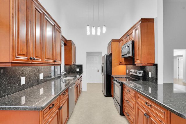 112 INNER HARBOUR Way, Jupiter, FL 33477