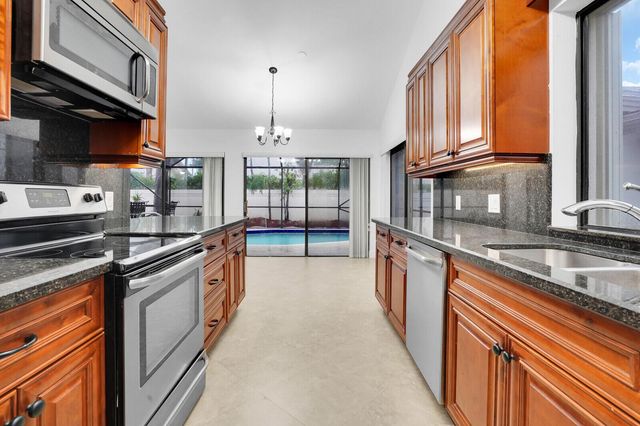 112 INNER HARBOUR Way, Jupiter, FL 33477