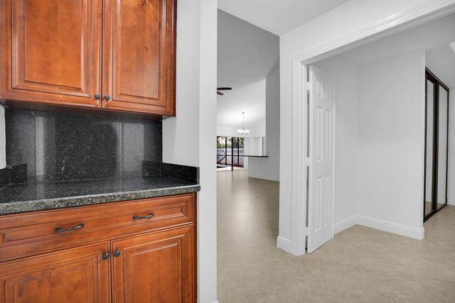 112 INNER HARBOUR Way, Jupiter, FL 33477