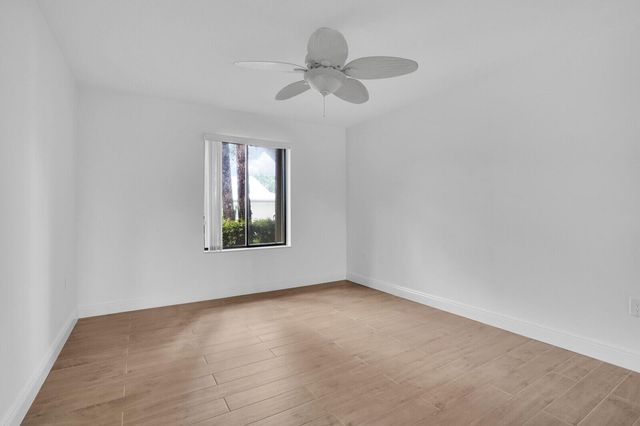 112 INNER HARBOUR Way, Jupiter, FL 33477