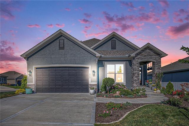 1748 NW 107th Terrace, Kansas City, MO 64155