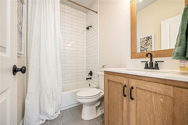 1748 NW 107th Terrace, Kansas City, MO 64155