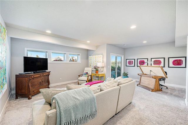 1748 NW 107th Terrace, Kansas City, MO 64155