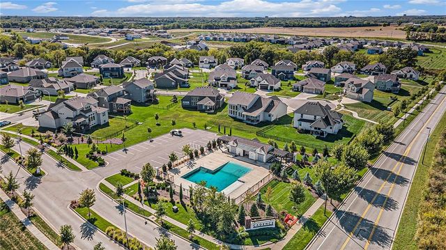 1748 NW 107th Terrace, Kansas City, MO 64155