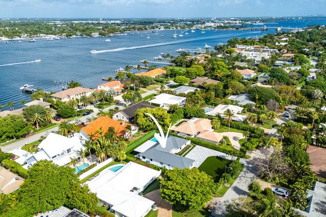 1099 S Atlantic Drive, Lantana, FL 33462