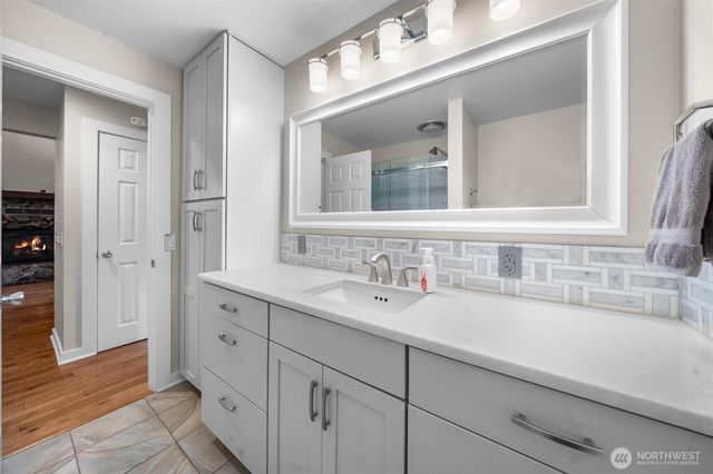 11001 Pioneer Drive, Anderson Island, WA 98303