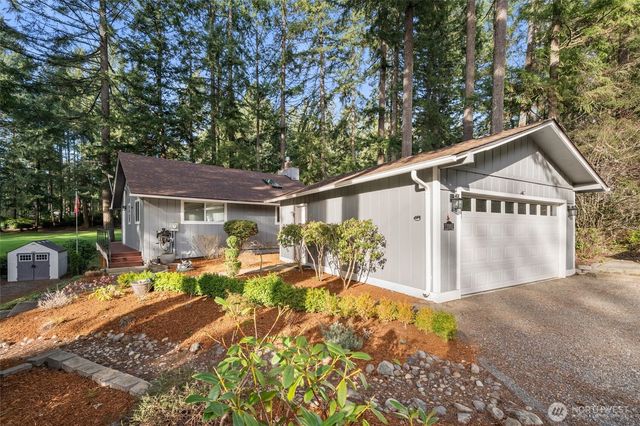 11001 Pioneer Drive, Anderson Island, WA 98303