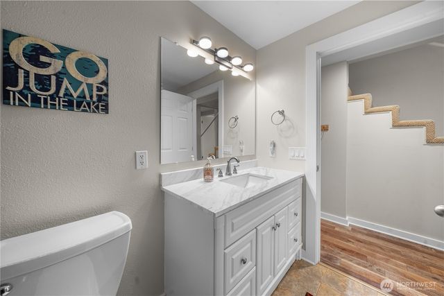 11001 Pioneer Drive, Anderson Island, WA 98303