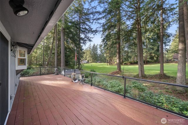 11001 Pioneer Drive, Anderson Island, WA 98303