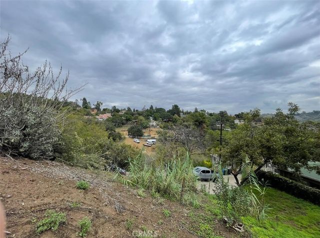 472 West Avenue 44, Los Angeles, CA 90065