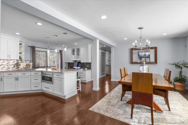 9 Comanche Court, Katonah, NY 10536