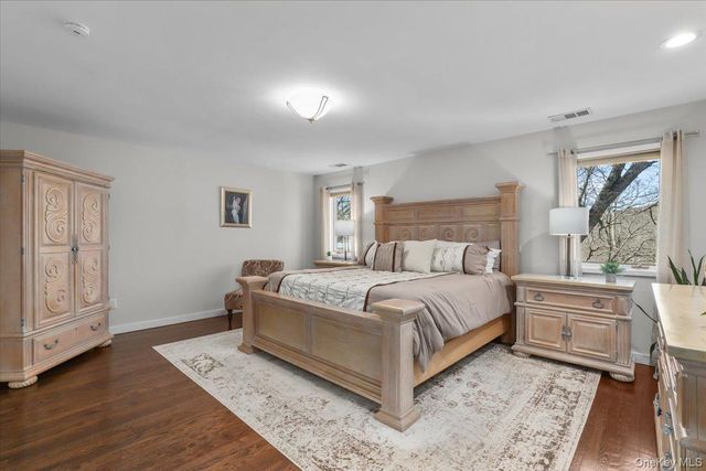 9 Comanche Court, Katonah, NY 10536