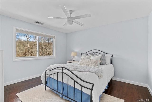 9 Comanche Court, Katonah, NY 10536