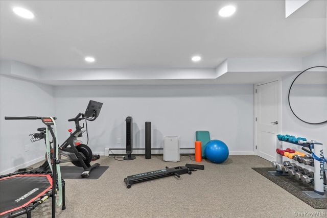 9 Comanche Court, Katonah, NY 10536