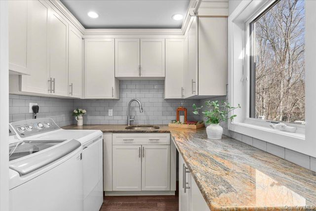 9 Comanche Court, Katonah, NY 10536