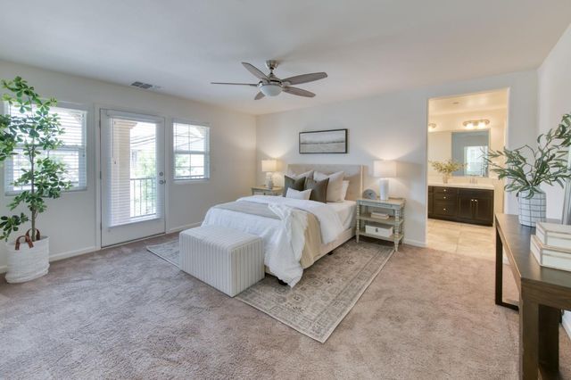 896 Lassen Lane W, Madera, CA 93636
