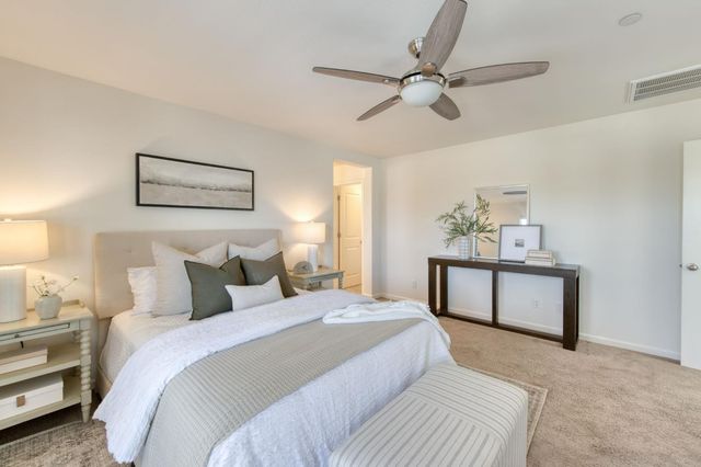 896 Lassen Lane W, Madera, CA 93636
