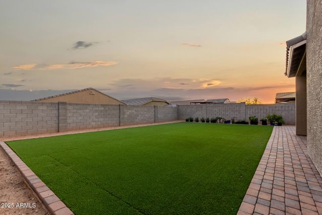 17813 W PINNACLE VISTA Drive, Surprise, AZ 85387