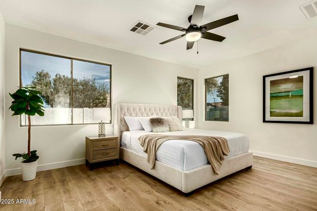 1236 E NIGHTINGALE Lane, Gilbert, AZ 85298