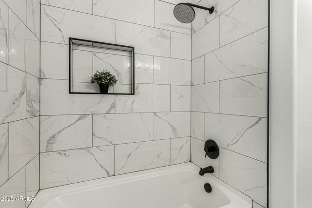 1236 E NIGHTINGALE Lane, Gilbert, AZ 85298