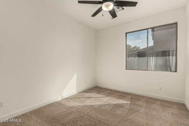 1236 E NIGHTINGALE Lane, Gilbert, AZ 85298