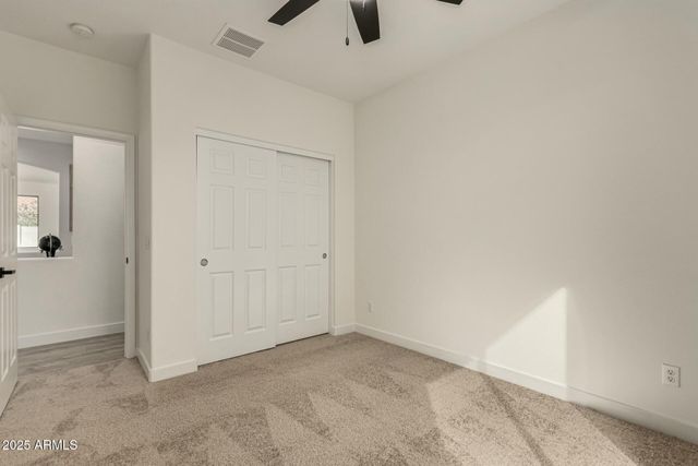 1236 E NIGHTINGALE Lane, Gilbert, AZ 85298