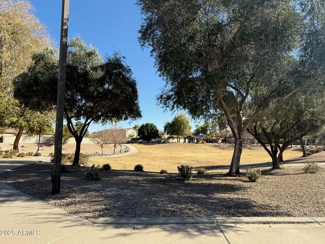 1236 E NIGHTINGALE Lane, Gilbert, AZ 85298