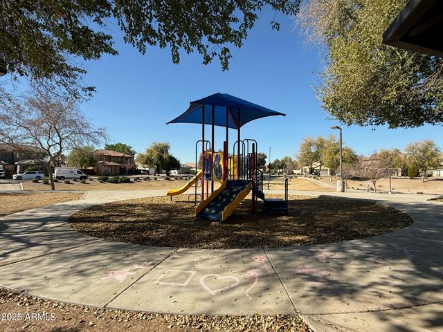 1236 E NIGHTINGALE Lane, Gilbert, AZ 85298