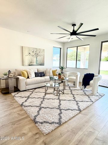 1236 E NIGHTINGALE Lane, Gilbert, AZ 85298