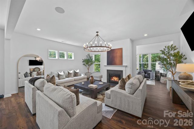 129 Glenn Drive, Mooresville, NC 28115