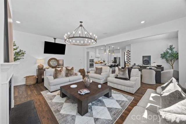 129 Glenn Drive, Mooresville, NC 28115
