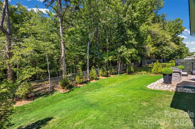 129 Glenn Drive, Mooresville, NC 28115