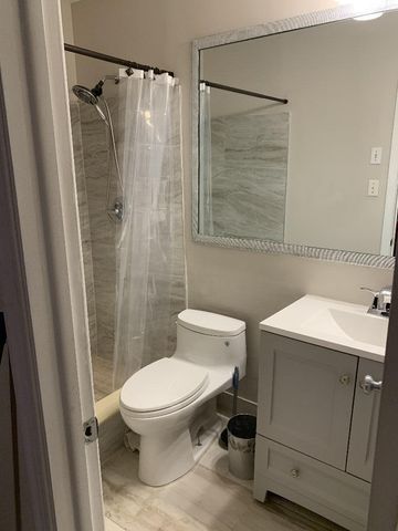 6005 NW 68th Avenue, Tamarac, FL 33321