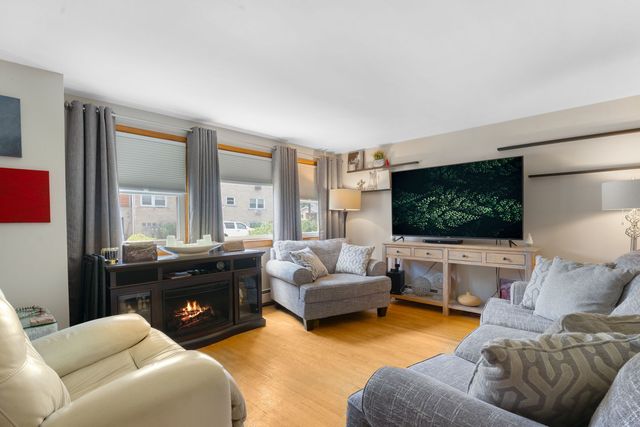 3807 Scoville Avenue, Berwyn, IL 60402