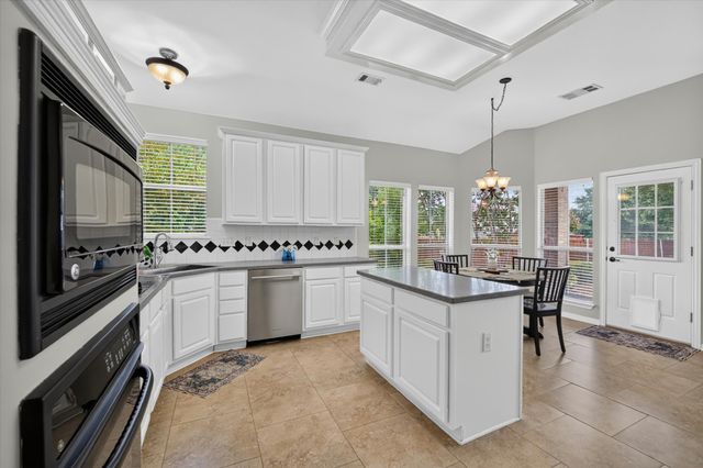 4106 Gulfview Drive, Rowlett, TX 75088