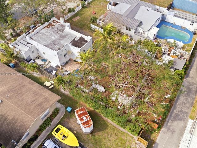 224 SW 14th St, Dania Beach, FL 33004