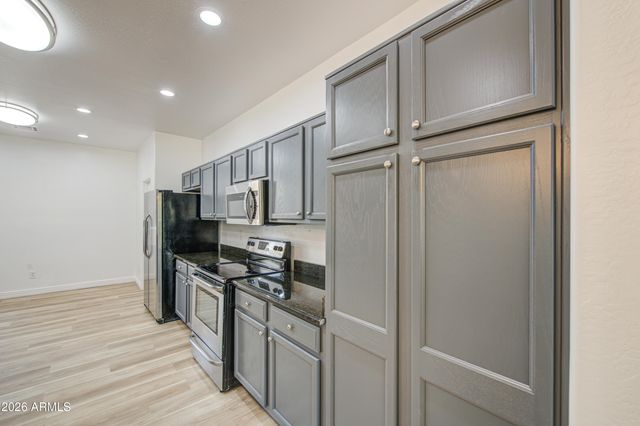 22916 W TWILIGHT Trail, Buckeye, AZ 85326