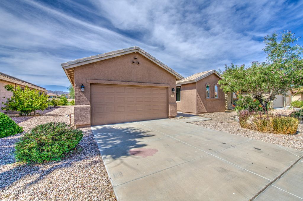 22916 W TWILIGHT Trail, Buckeye, AZ 85326 — photo 5