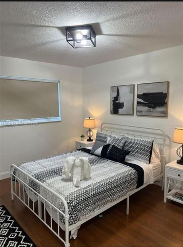 1843 N 27th Court, Hollywood, FL 33020