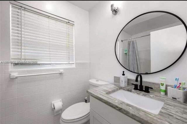 1843 N 27th Court, Hollywood, FL 33020