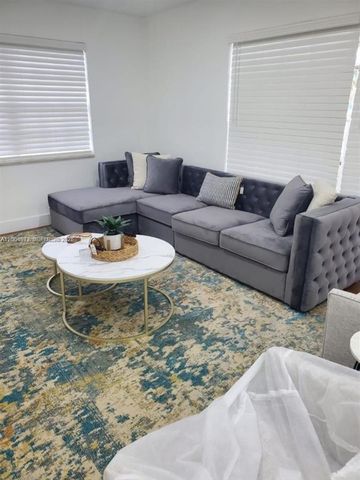 1843 N 27th Court, Hollywood, FL 33020