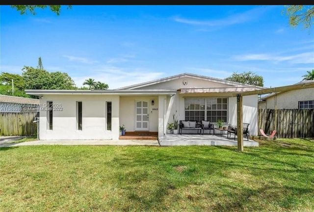 1843 N 27th Court, Hollywood, FL 33020