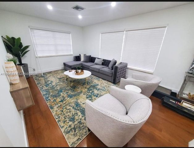 1843 N 27th Court, Hollywood, FL 33020
