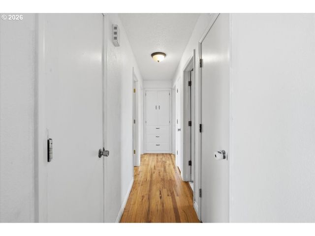 1603 POWELL St, Albany, OR 97322