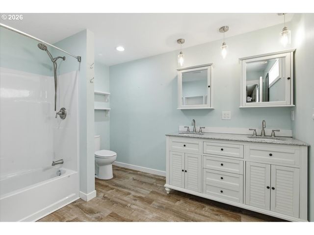 1603 POWELL St, Albany, OR 97322