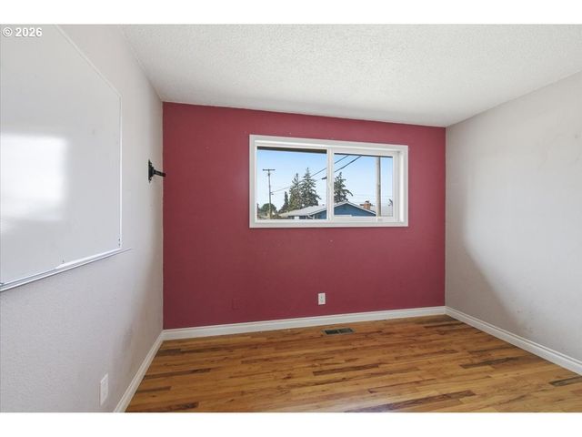 1603 POWELL St, Albany, OR 97322