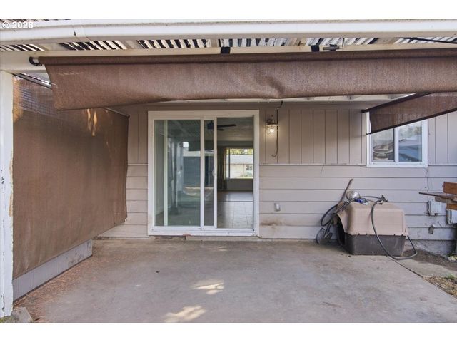 1603 POWELL St, Albany, OR 97322