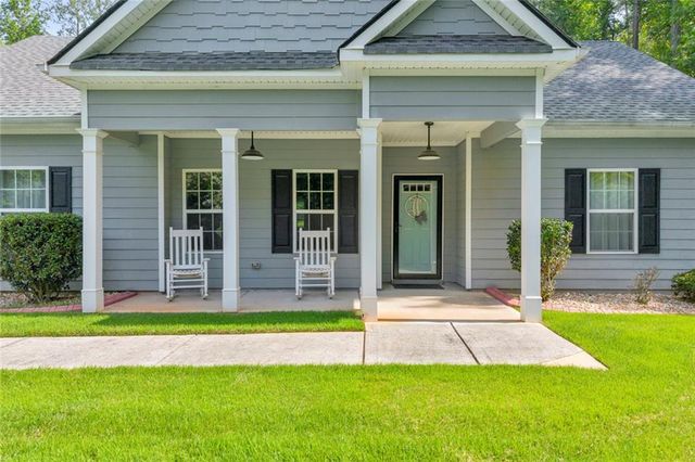 145 Emerald Hills Lane, Newnan, GA 30263