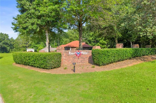 145 Emerald Hills Lane, Newnan, GA 30263